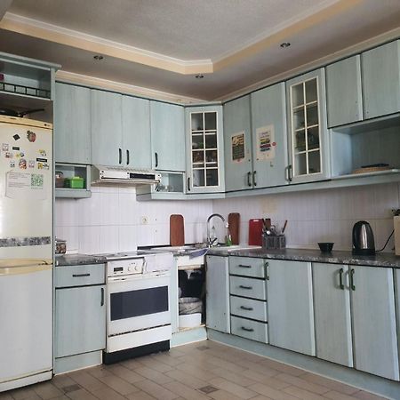 Хостел Оболонь Kiev Eksteriør bilde